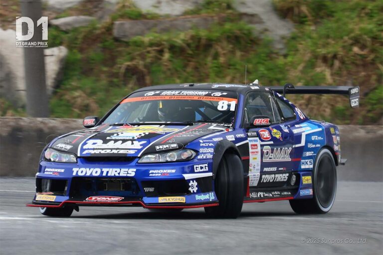 和田 賢志郎 D-MAX S15 SILVIA 2JZ 3号機<br />
[ S15 / Blue ]